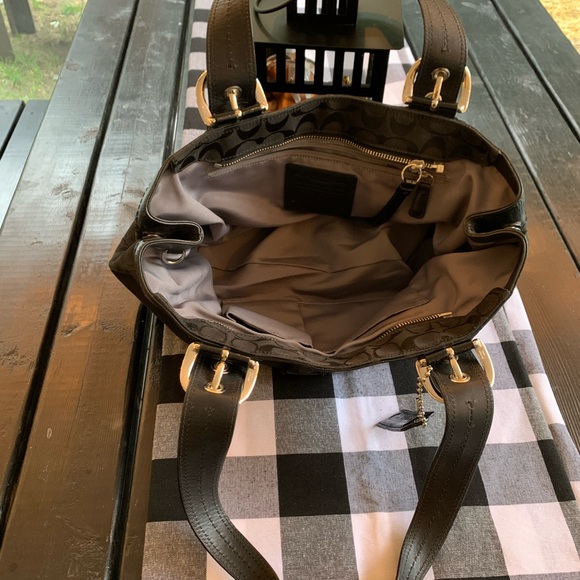 Coach Soho pleated signature patent leather tote - Picture 4 of 4